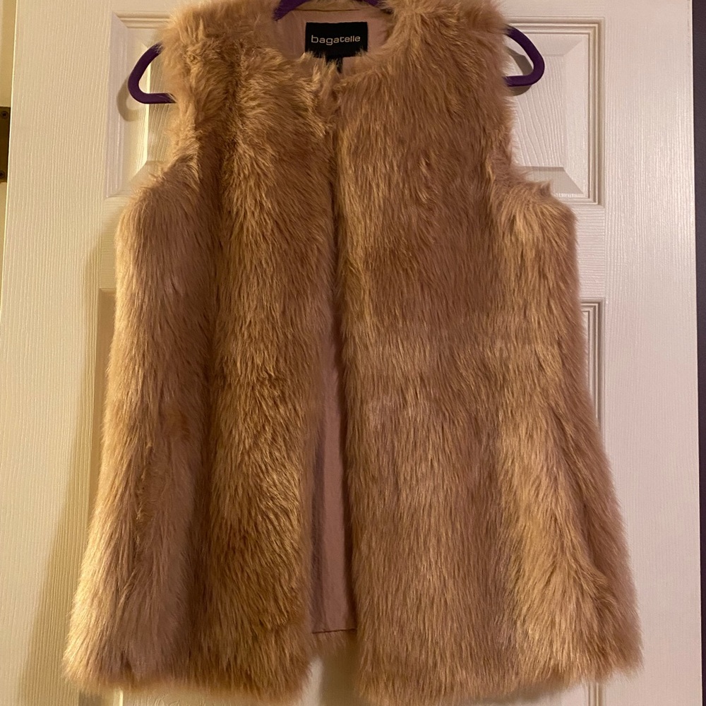 Mauve pink fur vest